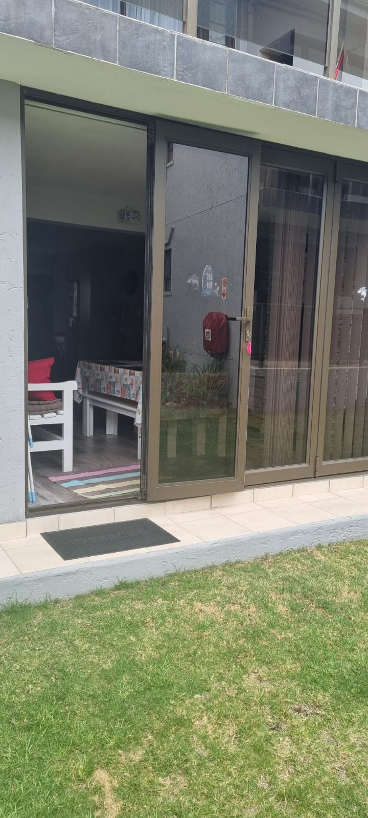 2 Bedroom Property for Sale in Hartenbos Central Western Cape